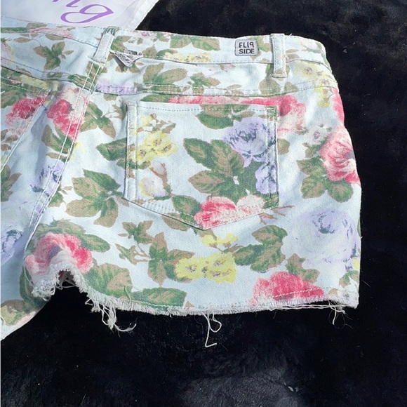 Flip Side 2 Sided Blue Jean Short Shorts Floral Gray Denim Frayed Hem Juniors 17 - Picture 1 of 16